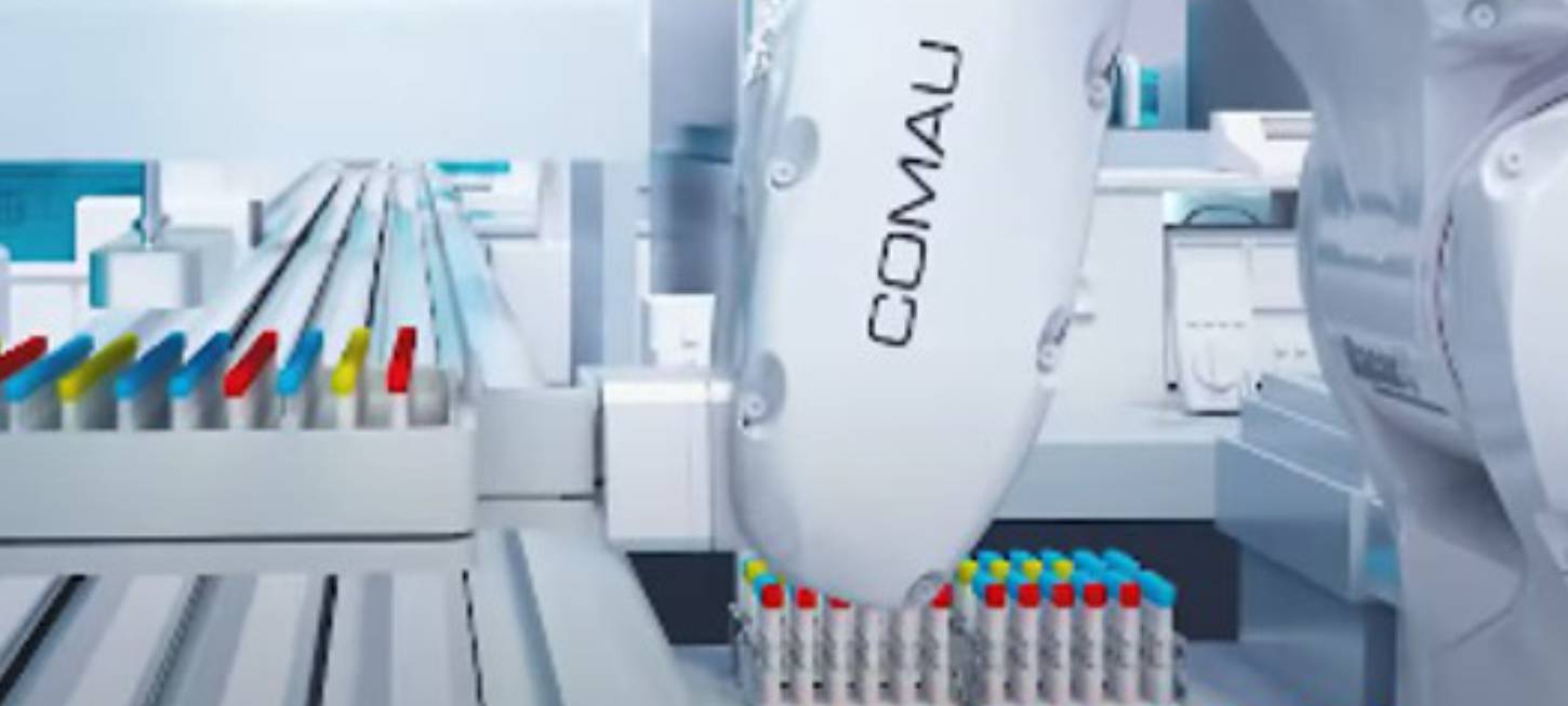 robot handling line components in pharmaceutical production